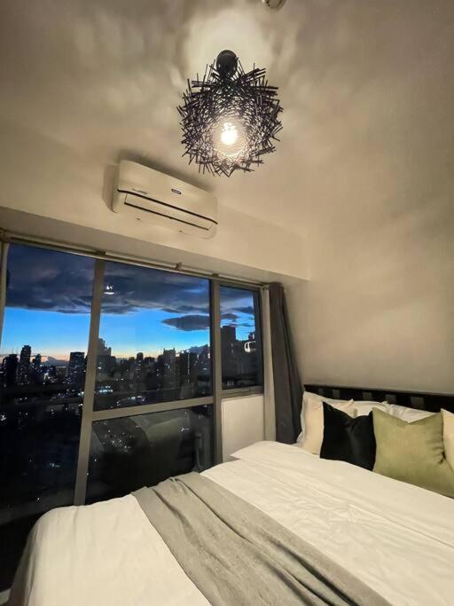 The Serene Escape Rockwell Makati City View 1Br Leilighet Manila Eksteriør bilde