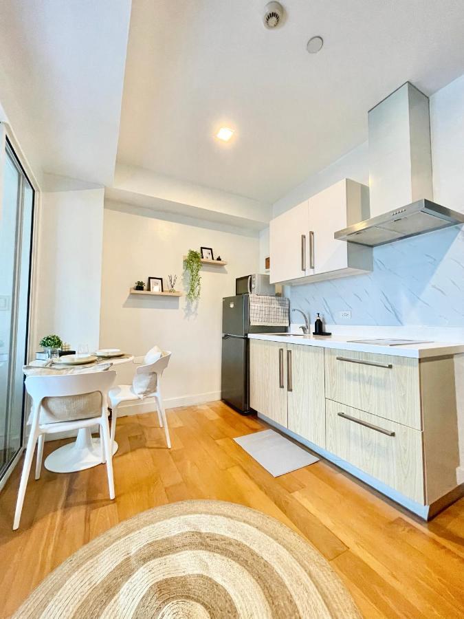 The Serene Escape Rockwell Makati City View 1Br Leilighet Manila Eksteriør bilde